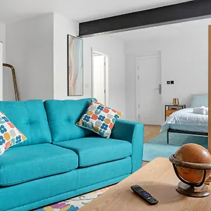 https://modern-studio-in-central-arnold.hotelsin-nottingham.com