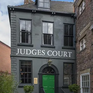 Pensión Judges Court